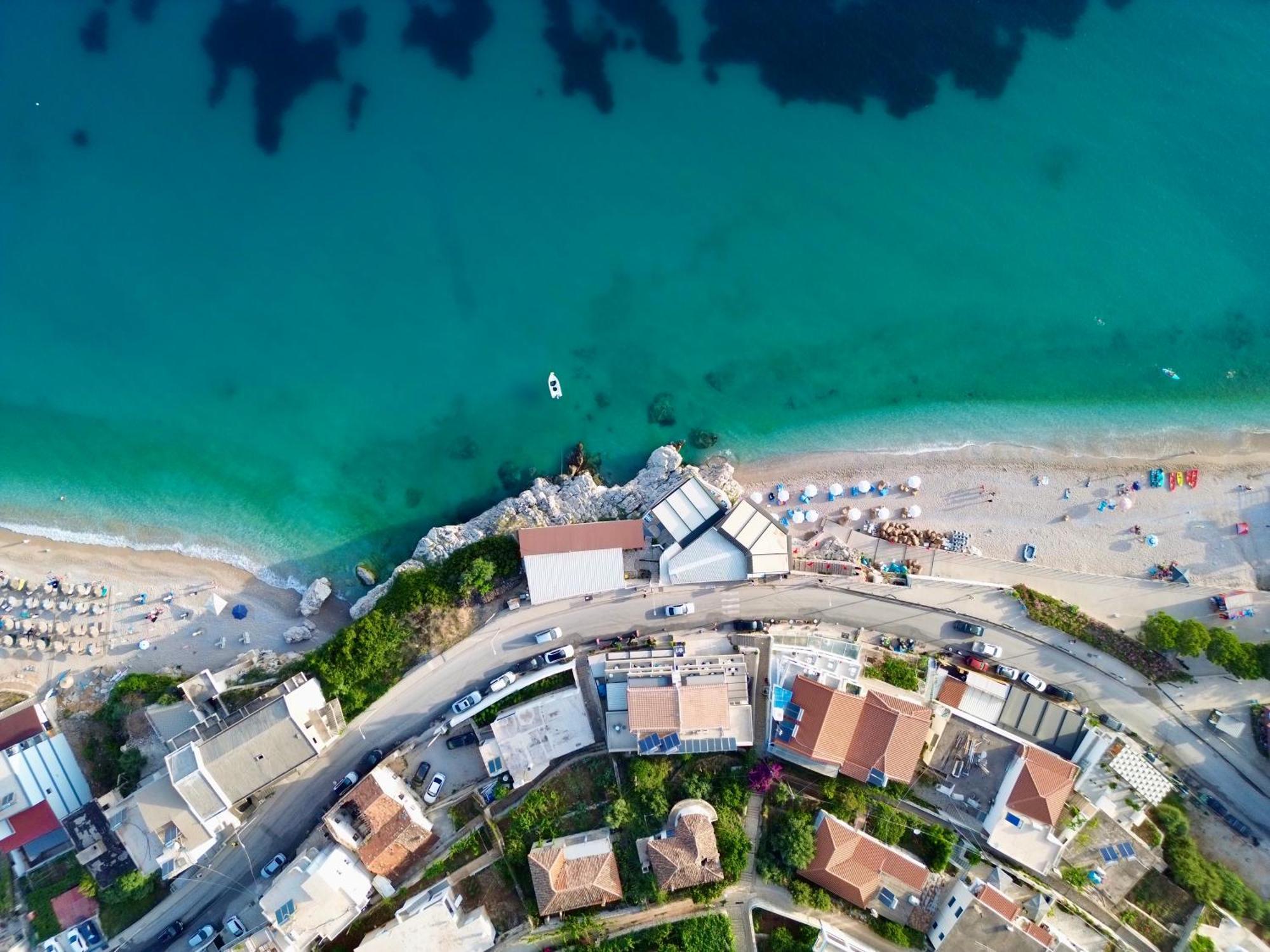 Ionian Terrace Bed & Breakfast Himare Exterior photo